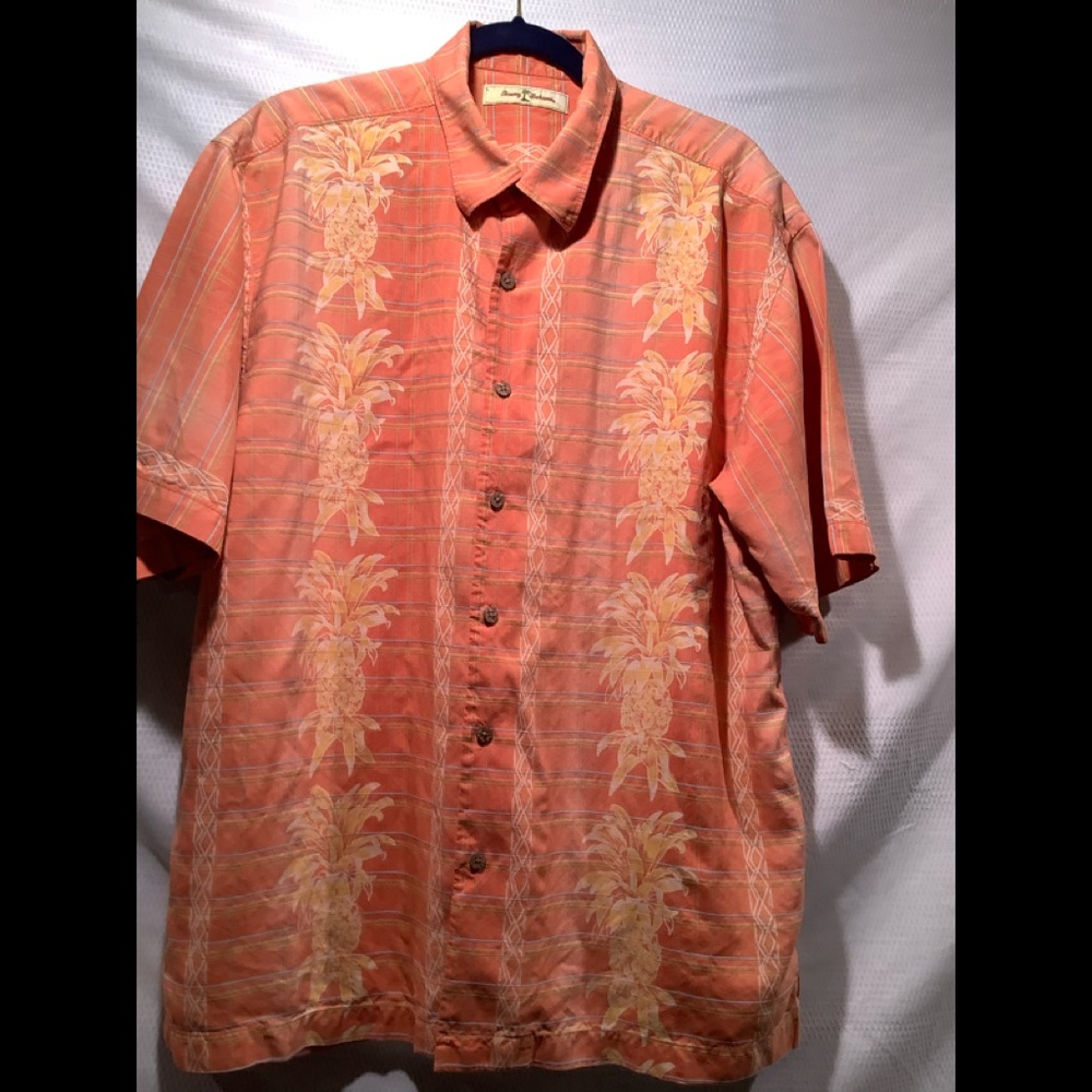 Tommy Bahama, size XL, salmon color